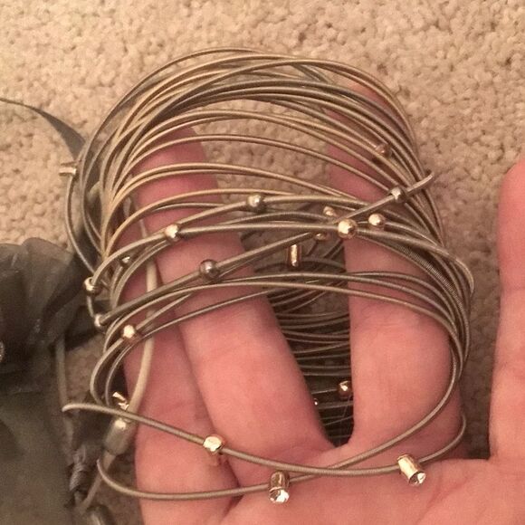 NWT Cinzia Silver Guitar Strings Bangle Bracelet Set - Picture 4 of 5